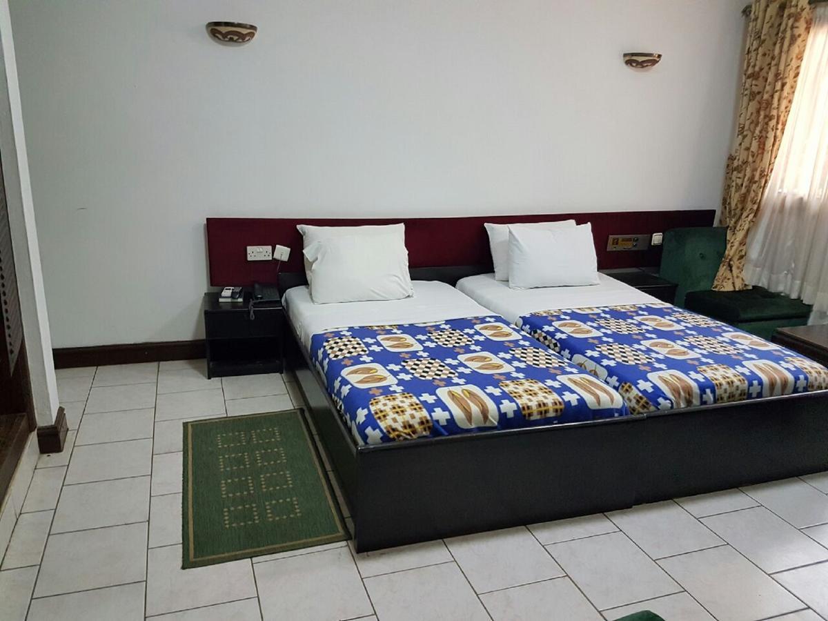Royal Basin Resort Кумаси Экстерьер фото
